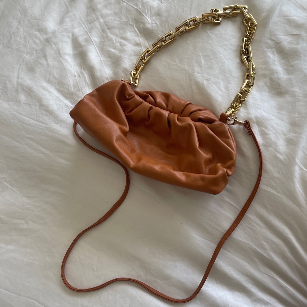 Puffy purse